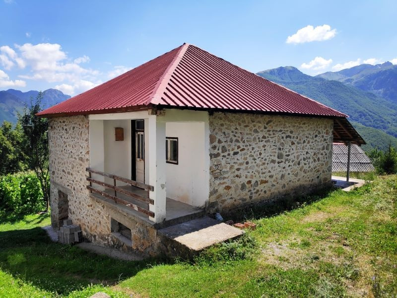 “ĐERKOVIĆ” RURAL HOUSEHOLD 1